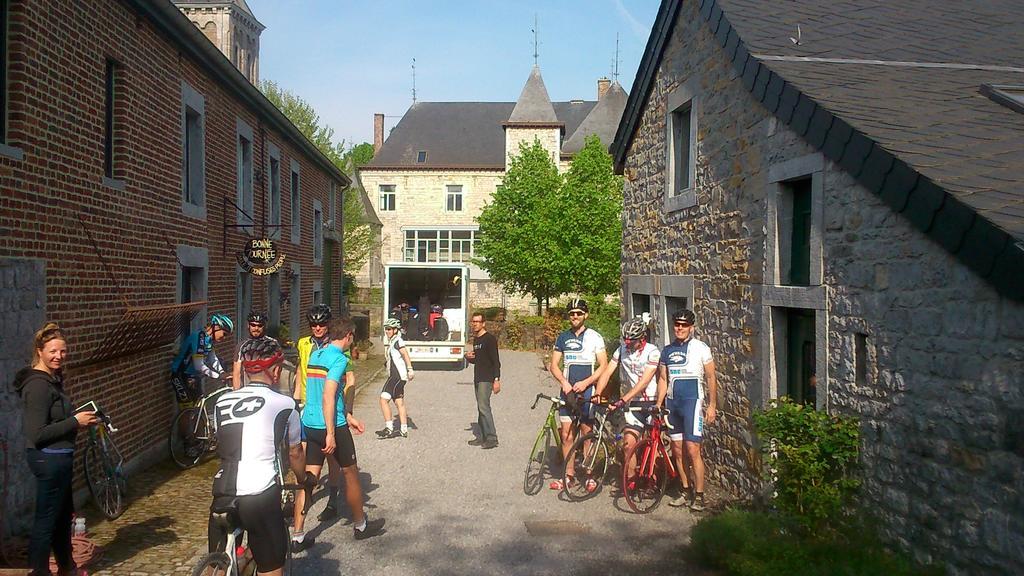 B&B Au Coeur De Villers Екстериор снимка