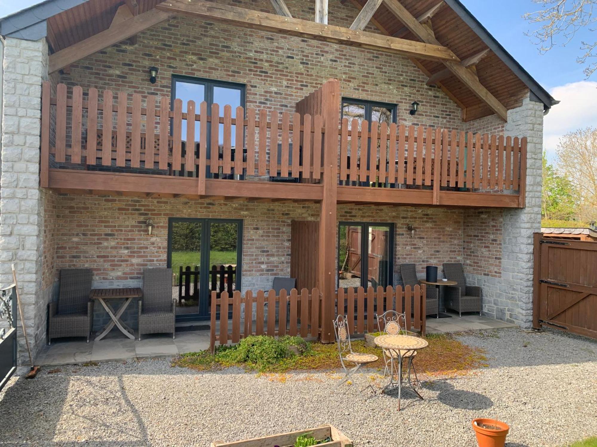 B&B Au Coeur De Villers Екстериор снимка
