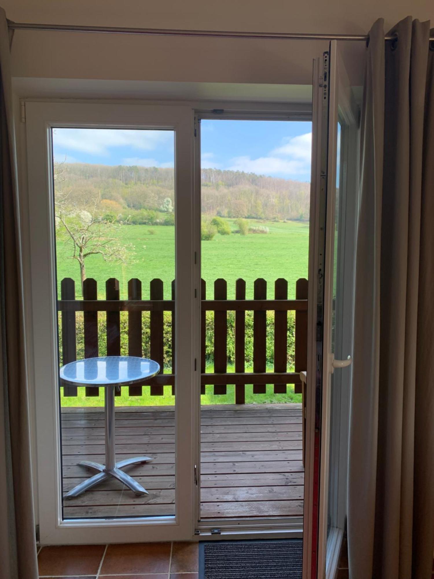 B&B Au Coeur De Villers Екстериор снимка