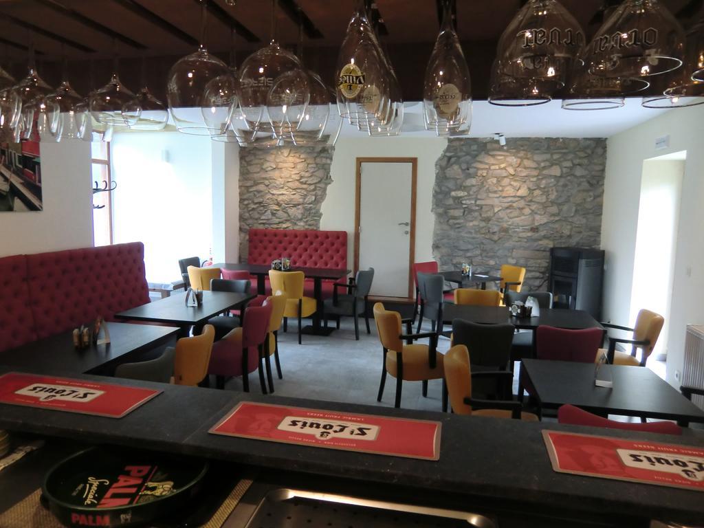 B&B Au Coeur De Villers Екстериор снимка